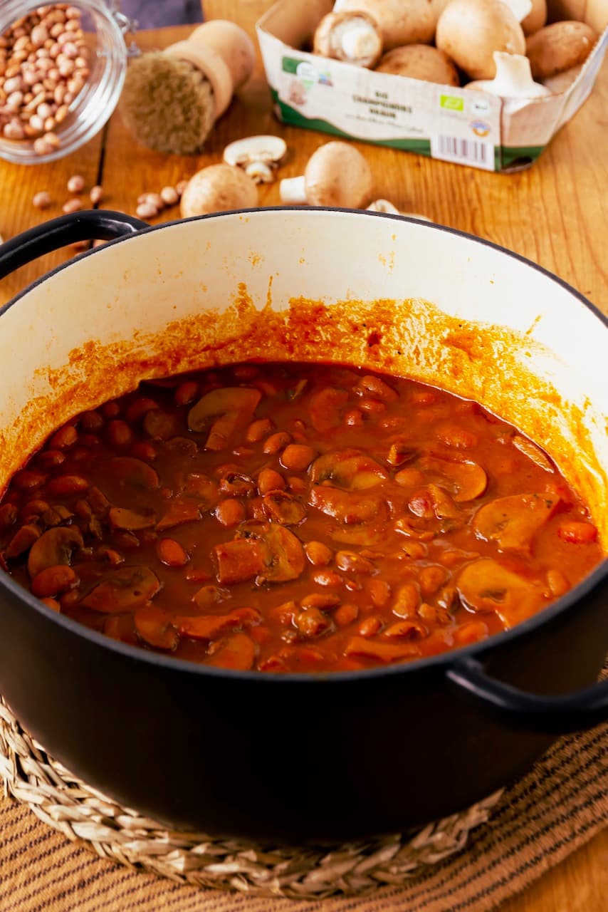 Warm Three-Bean Persian Stew (Khorak-e Garm-e Loobia)