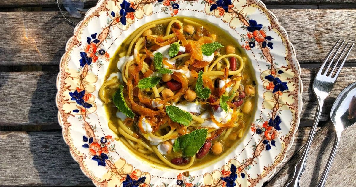 Creamy Persian Macaroni and Pea Soup with Veal