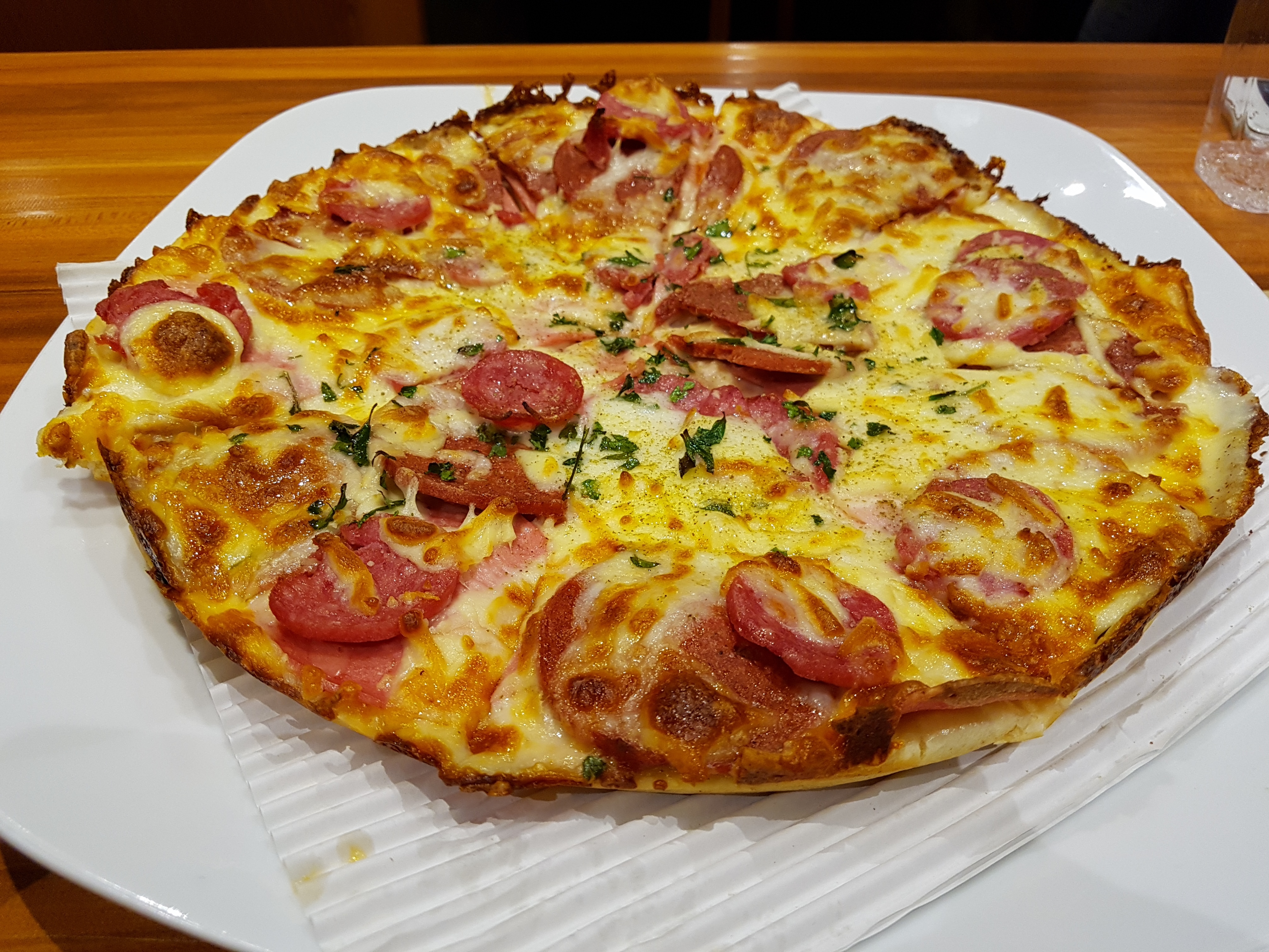 Ham or Fish Pan Pizza with Tomatoes & Mozzarella