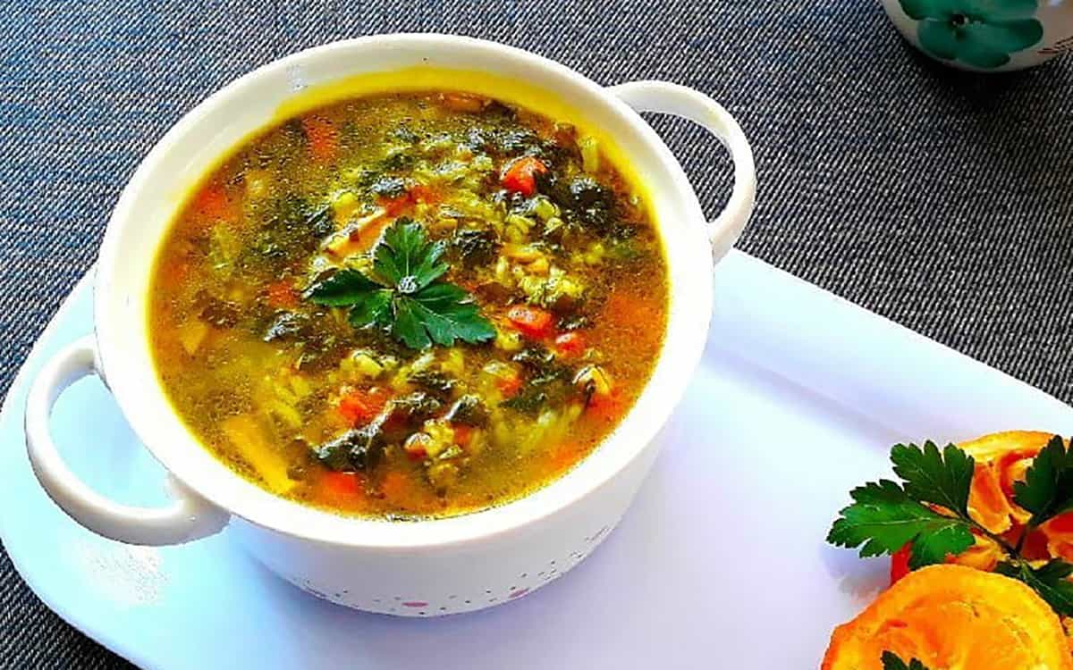 Persian Parsley Meatball Soup (Soup-e Jafari)